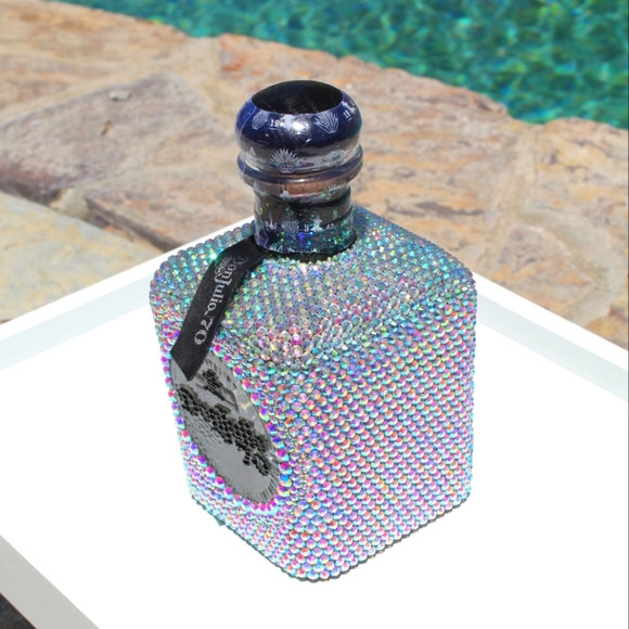✨🆕✨ Don Julio 70 Añejo Cristalino Bling Bottle - Picture 2 of 6